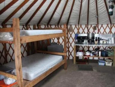 GRIZZLY RIDGE YURT1