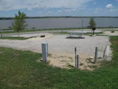 TUTTLE CREEK COVE