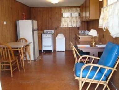 OAK CABIN