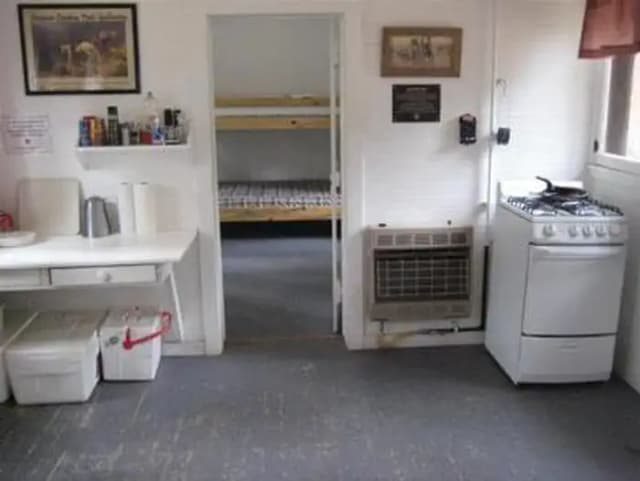 APACHE MAID CABIN