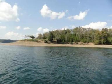DALE HOLLOW LAKE - PRIMITIVE CAMPING FIRST ISLAND LAKE VIEW