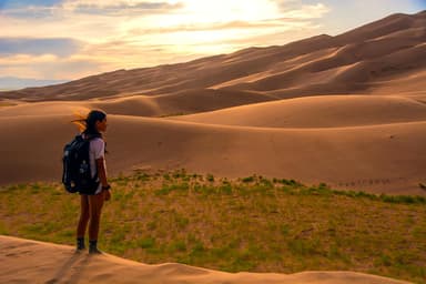 Backpacker in Dunefield